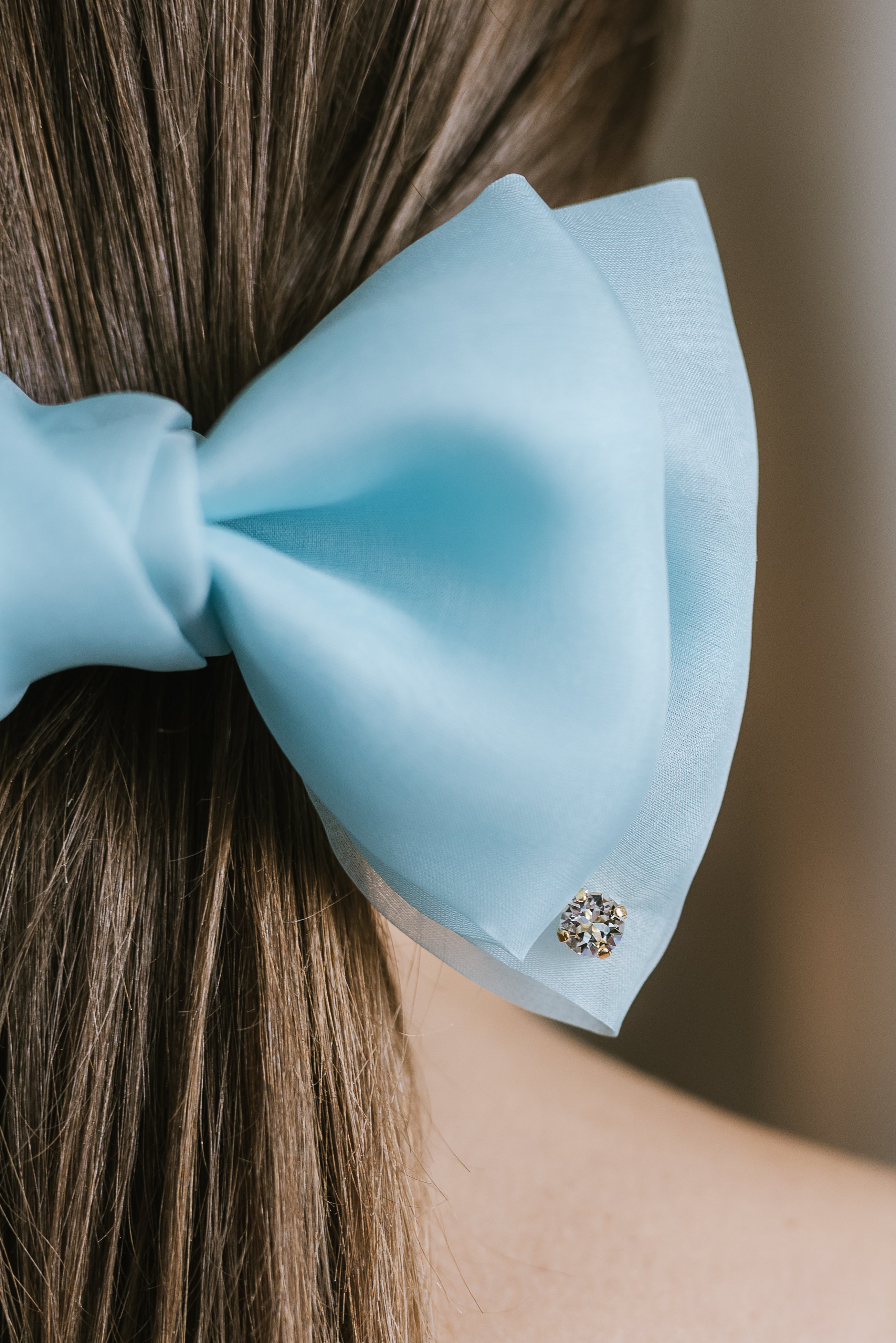 Theodora White Hair Bow – THEODORA Atelier