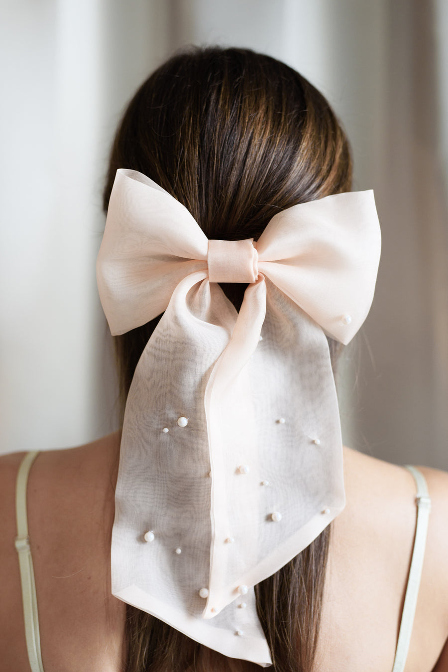 Theodora White Hair Bow – THEODORA Atelier