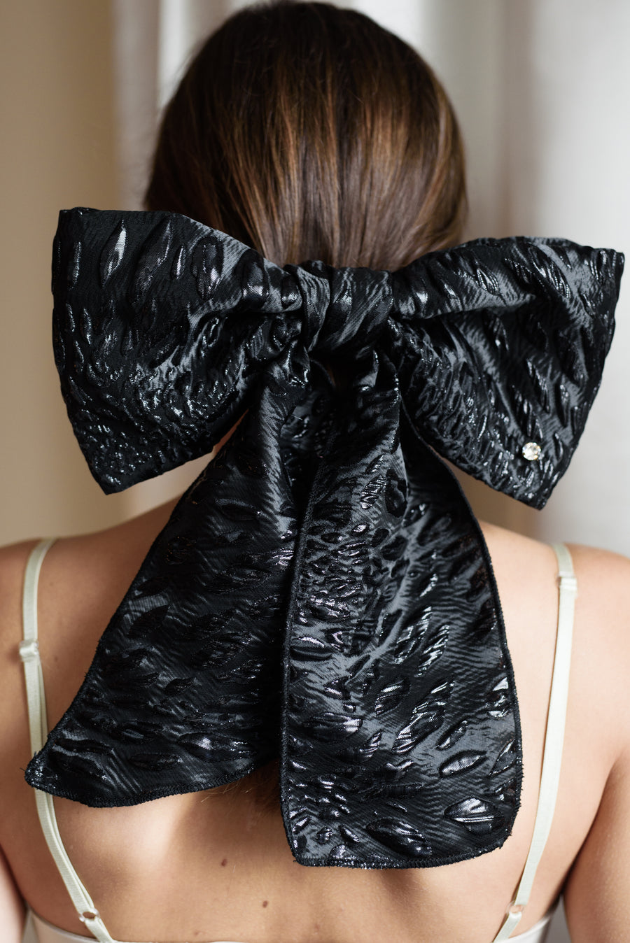 Theodora White Hair Bow – THEODORA Atelier