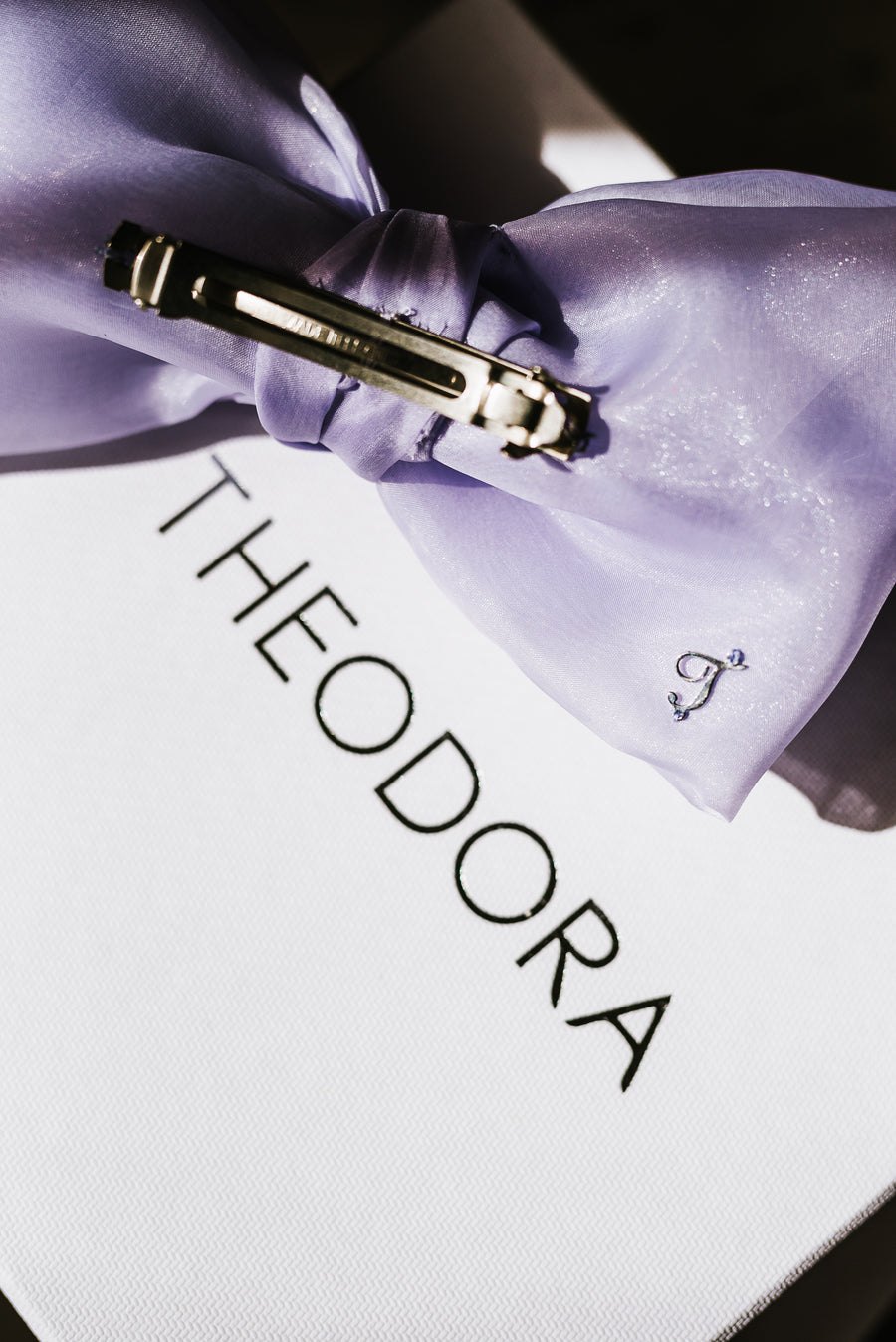 Theodora White Hair Bow – THEODORA Atelier